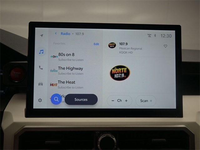 2024 Toyota Tacoma TRD Off-Road photo 2