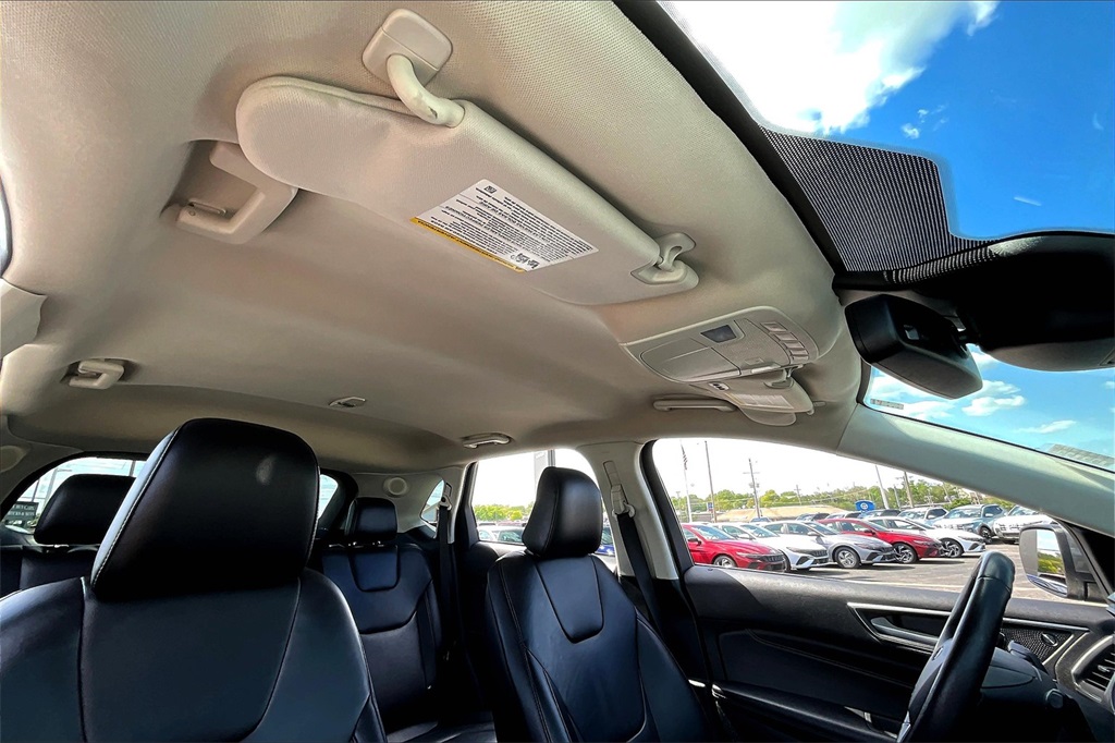 Used 2022 Gray Ford Titanium image 22