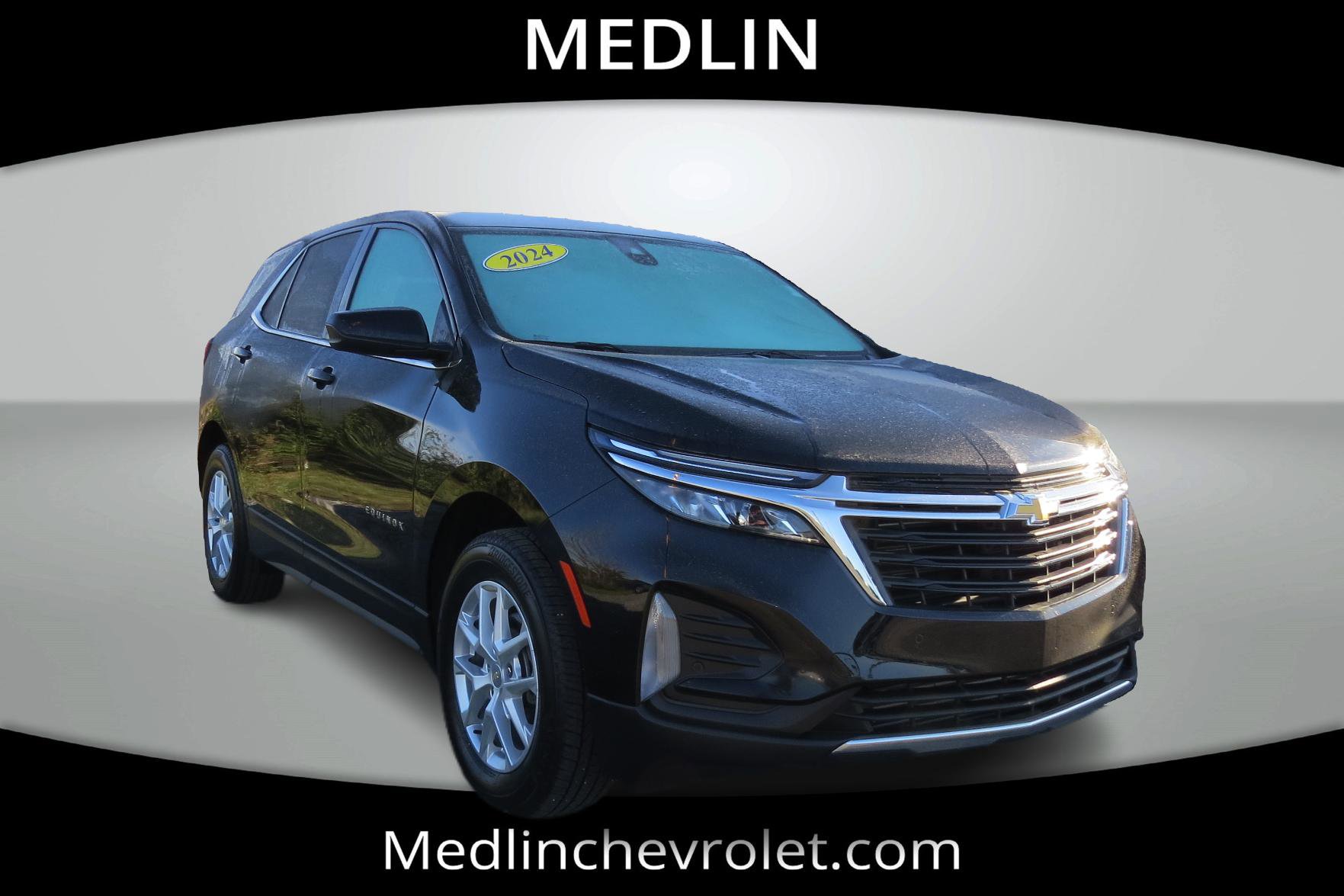 2024 Chevrolet Equinox LT photo 2