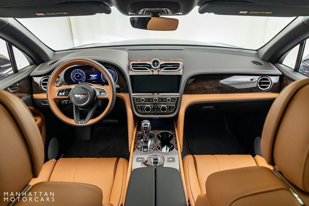 2024 Bentley Bentayga EWB photo 17