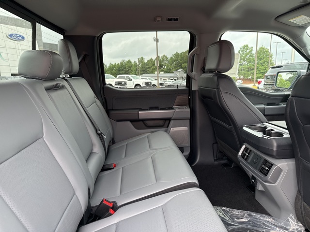 2025 Ford F-150 Lariat photo 19