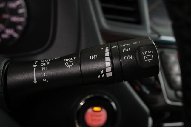 2014 Nissan Pathfinder SL photo 22