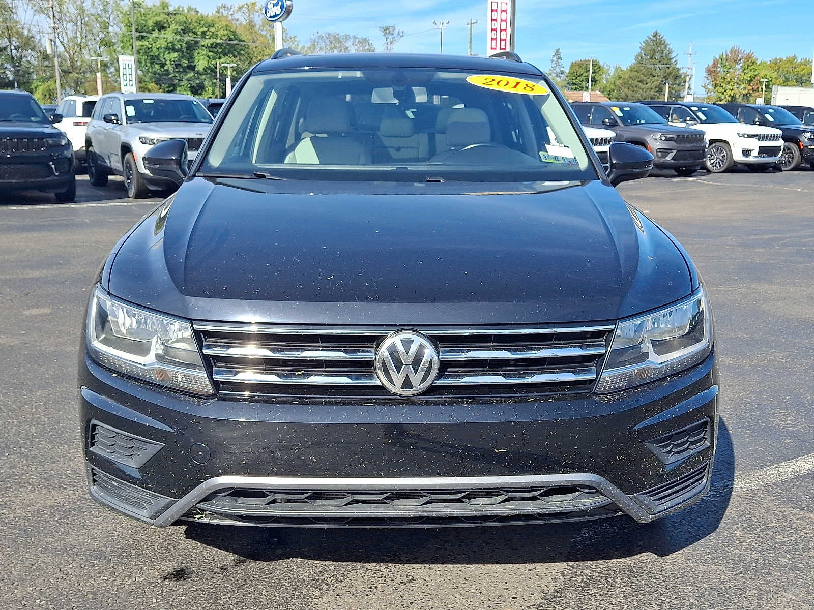 2018 Volkswagen Tiguan SE photo 2