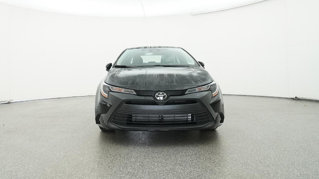 2025 Toyota Corolla LE photo 3