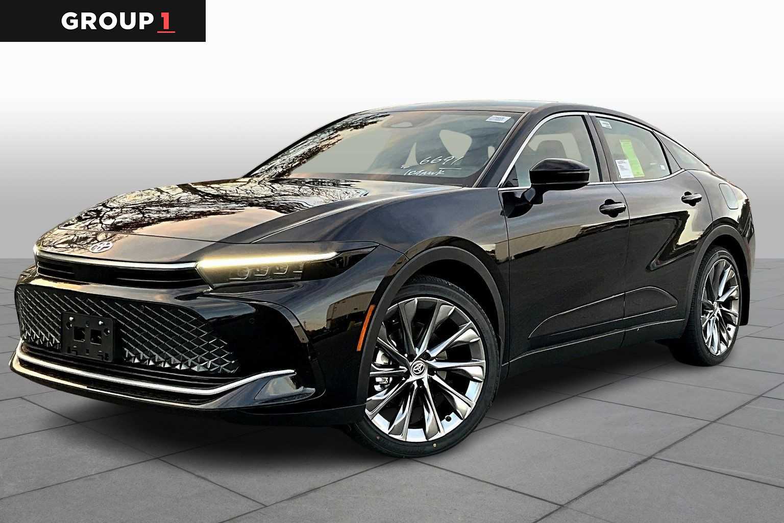 2026 Toyota Crown Limited's photo