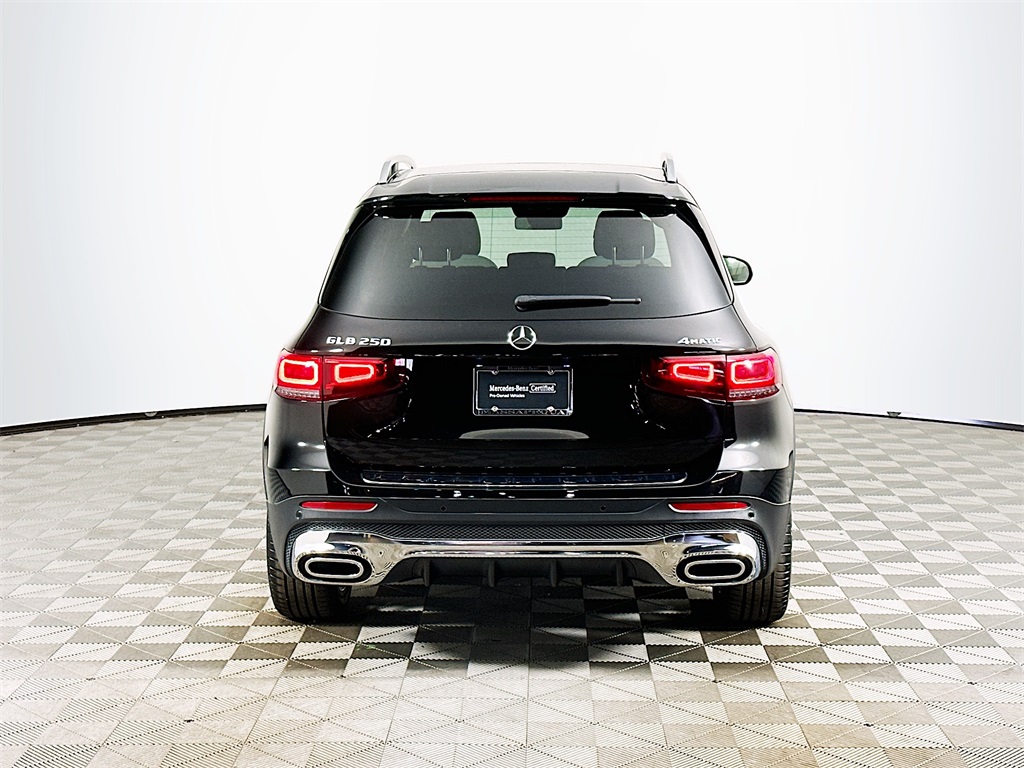 2023 Mercedes Benz GLB 250 4MATIC photo 2