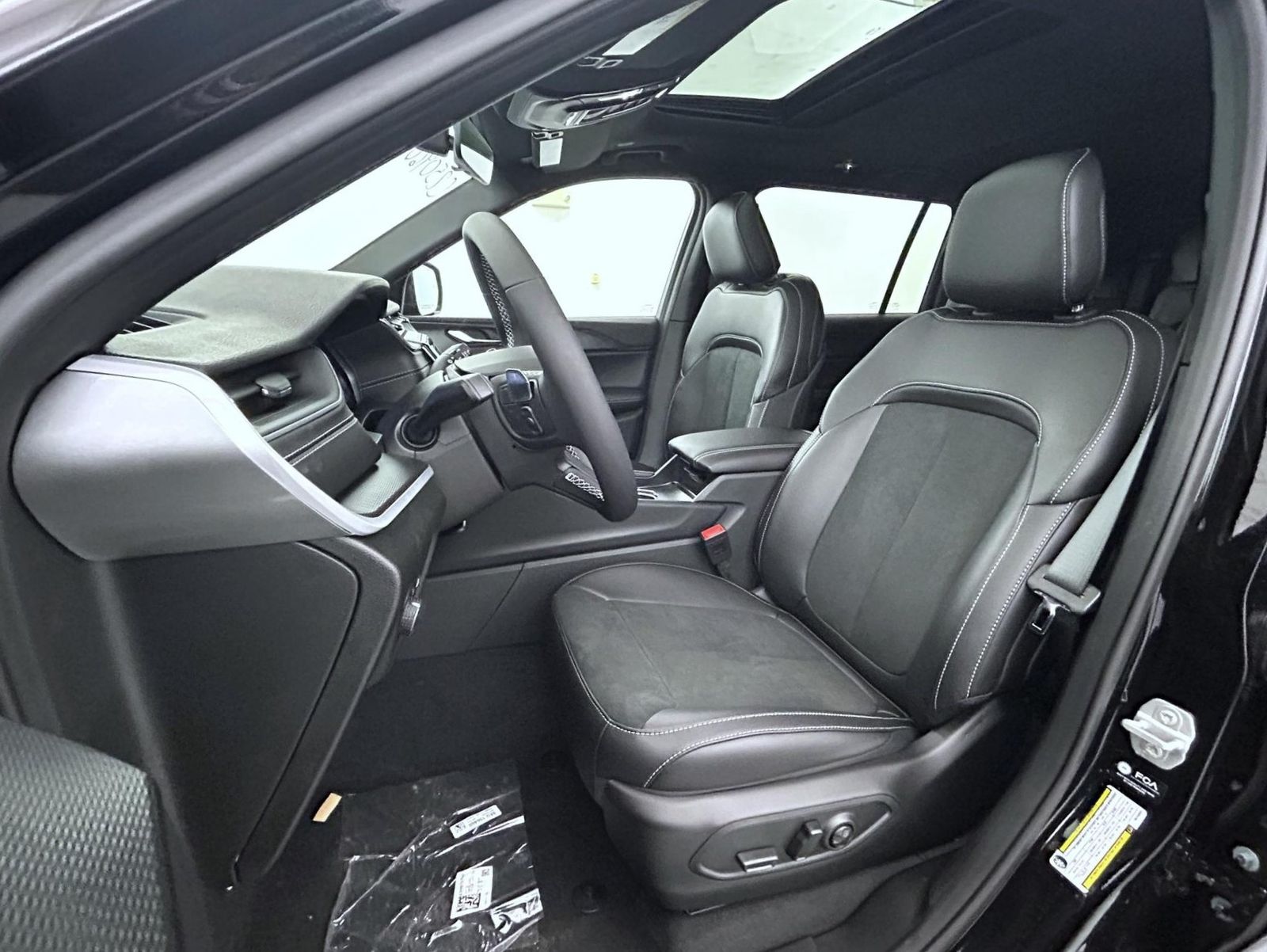 2025 Jeep Grand Cherokee Altitude X photo 7