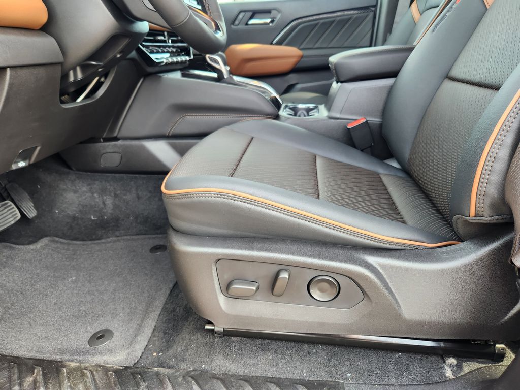 2026 Gmc Canyon AT4 photo 12