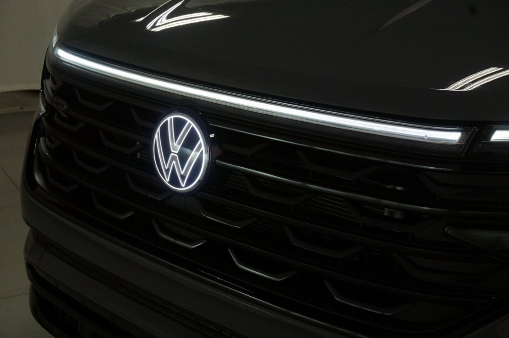 2026 Volkswagen Atlas Cross Sport SEL R-Line photo 34