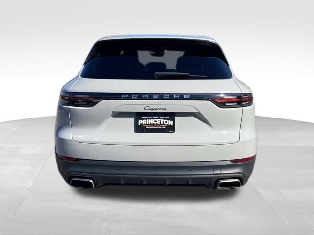 2020 Porsche Cayenne Base photo 3