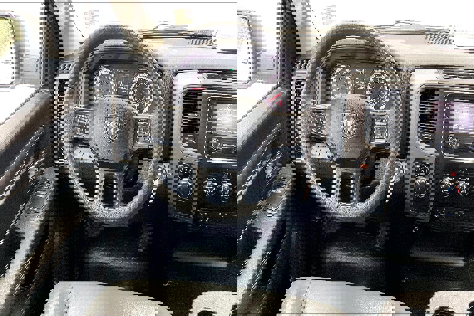 2021 Ram 1500 Classic Tradesman photo 4