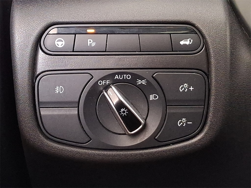 2022 Infiniti QX50 Essential photo 26