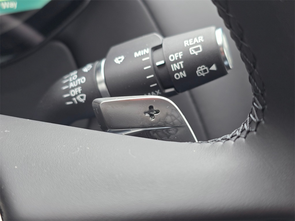 2025 Land Rover Range Rover Sport SE photo 15