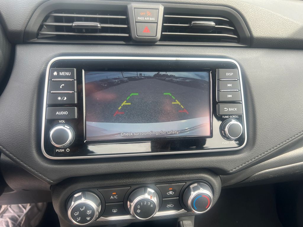 2025 Nissan Versa 1.6 S photo 19