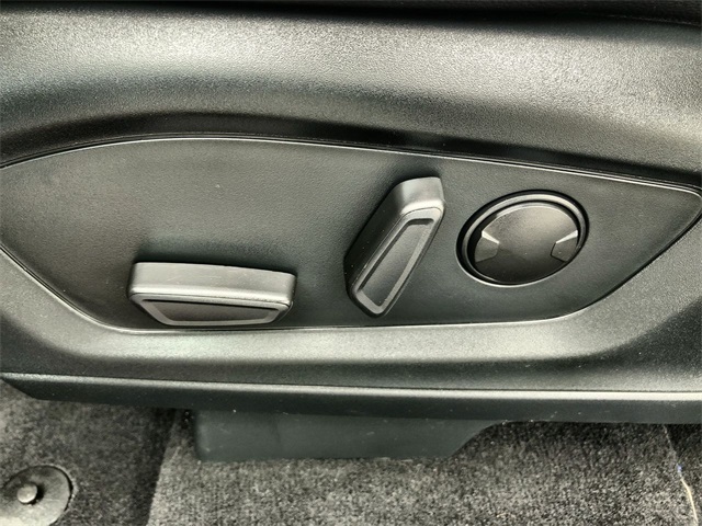 2024 Ford Explorer ST photo 4