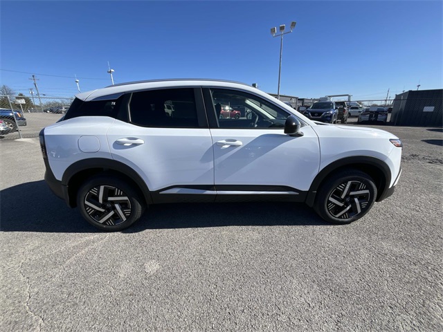 2026 Nissan Kicks SV photo 4