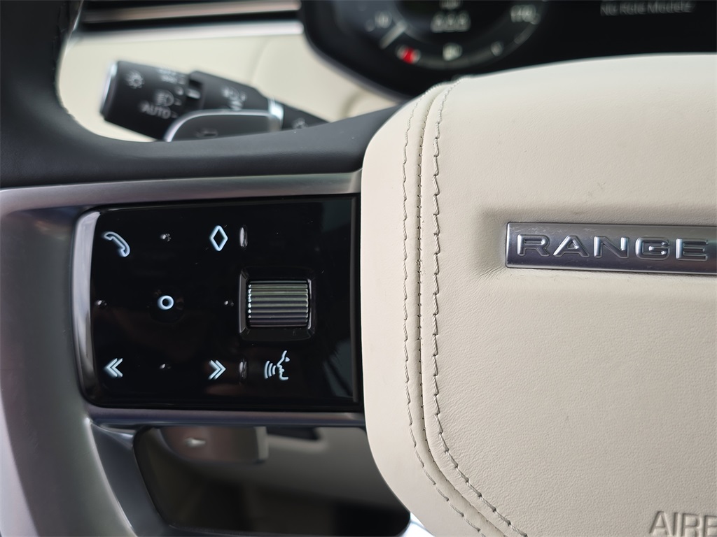 2023 Land Rover Range Rover Autobiography photo 13