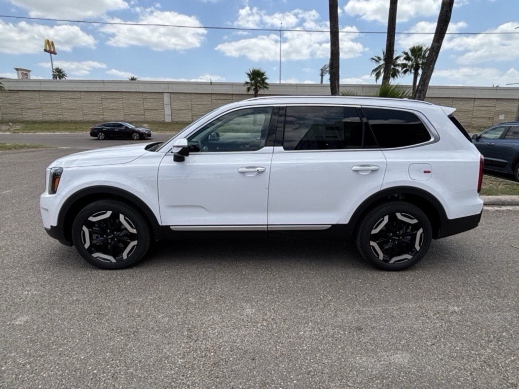 2025 Kia Telluride S photo 2