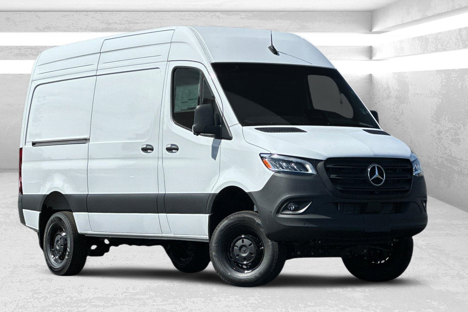 2025 Mercedes-Benz Sprinter Cargo Van Base's photo