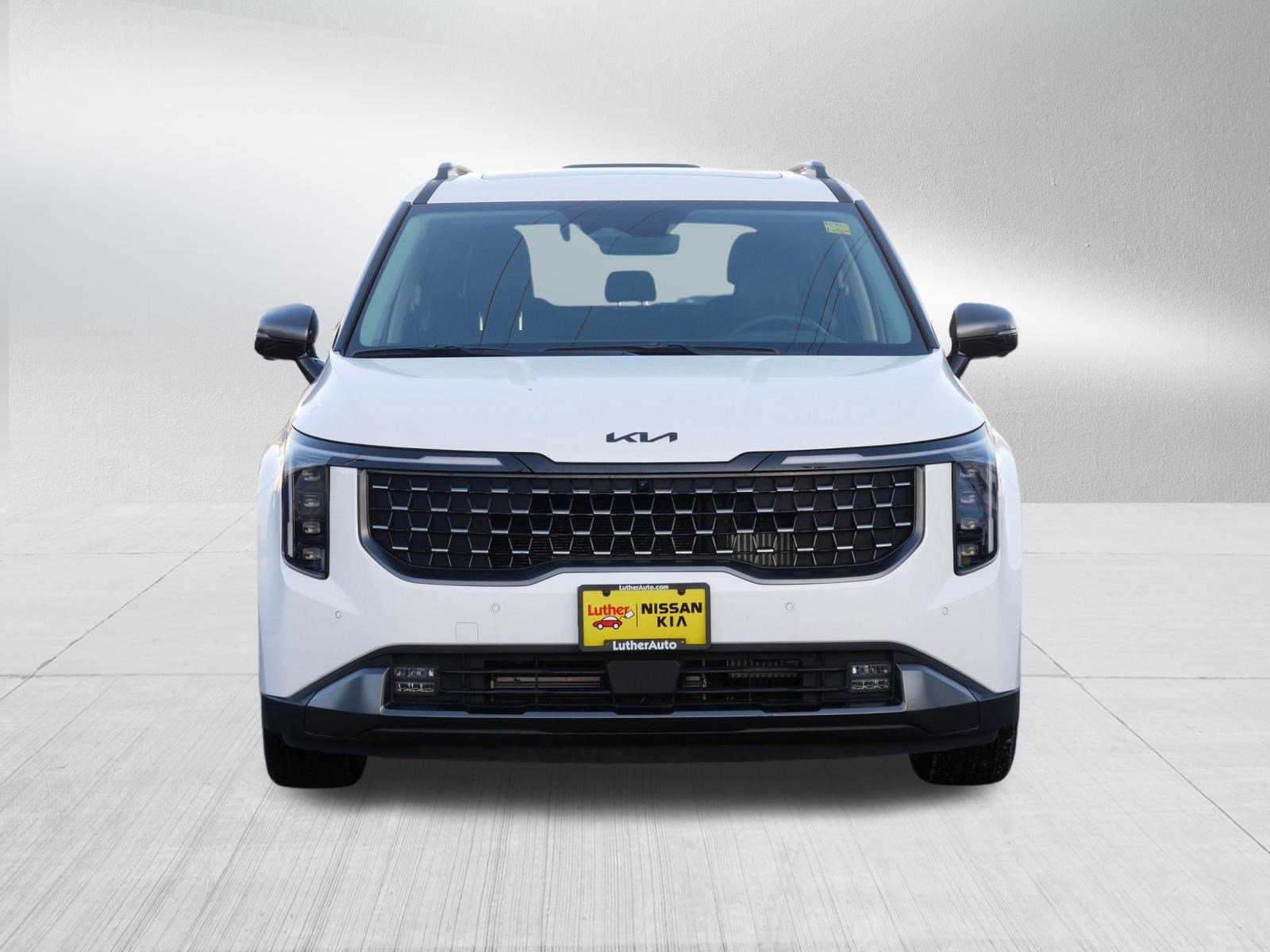 Used 2025 Kia Carnival SX Prestige with VIN KNDNE5KA7S6064806 for sale in Inver Grove, Minnesota