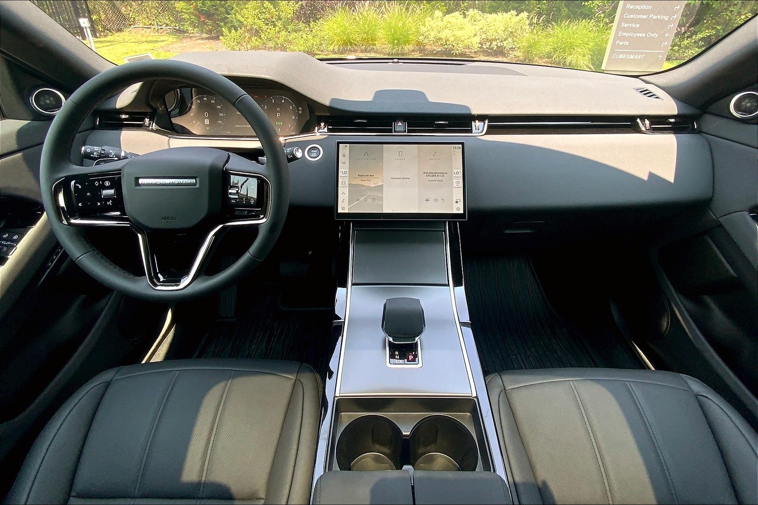 2026 Land Rover Range Rover Evoque S photo 4
