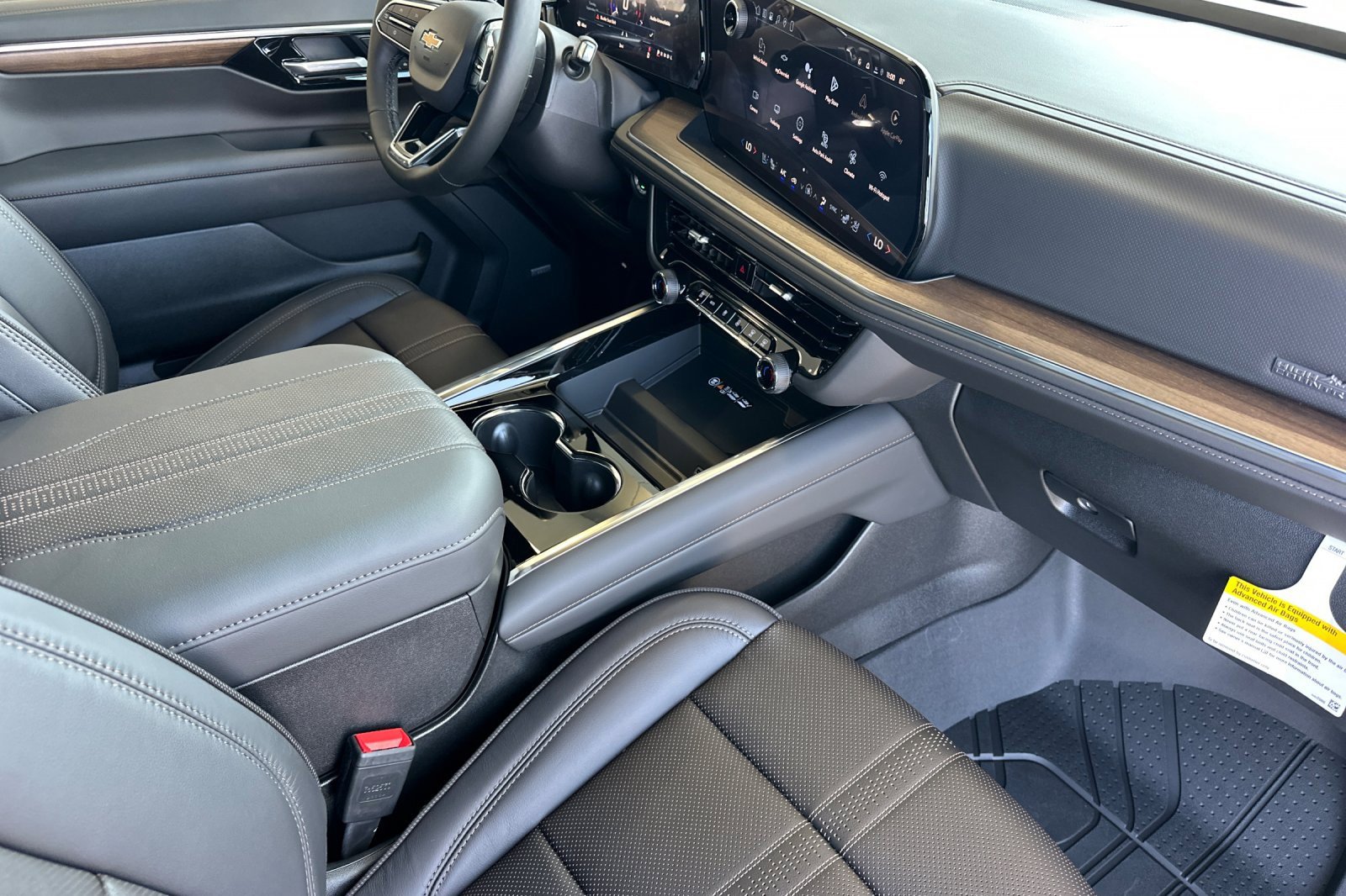 2026 Chevrolet Tahoe High Country photo 17