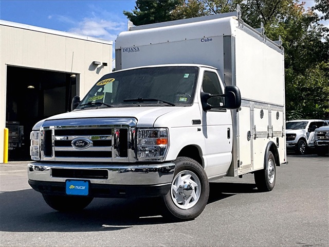 2018 Ford E-350 photo 3
