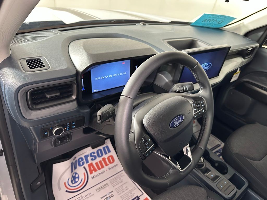 2025 Ford Maverick XLT photo 7
