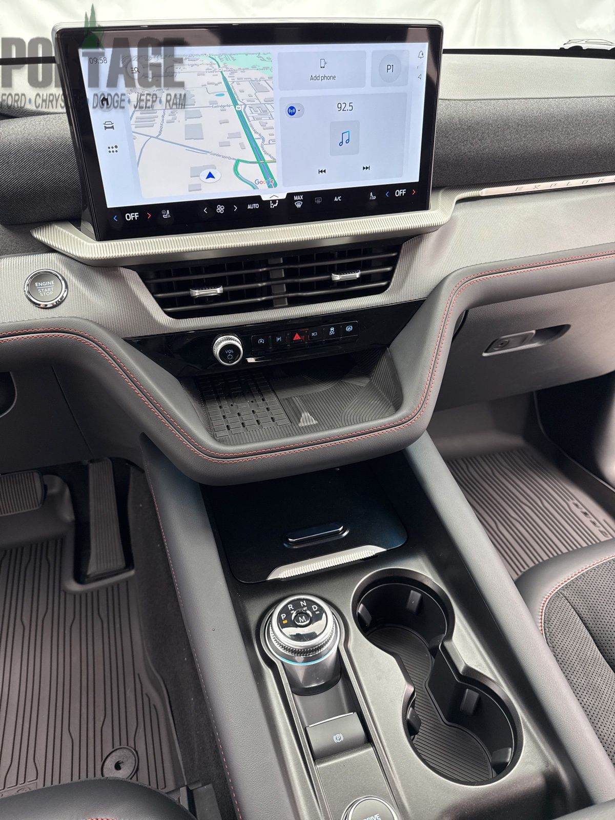 2025 Ford Explorer ST photo 17