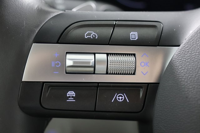2024 Hyundai Kona Limited photo 11