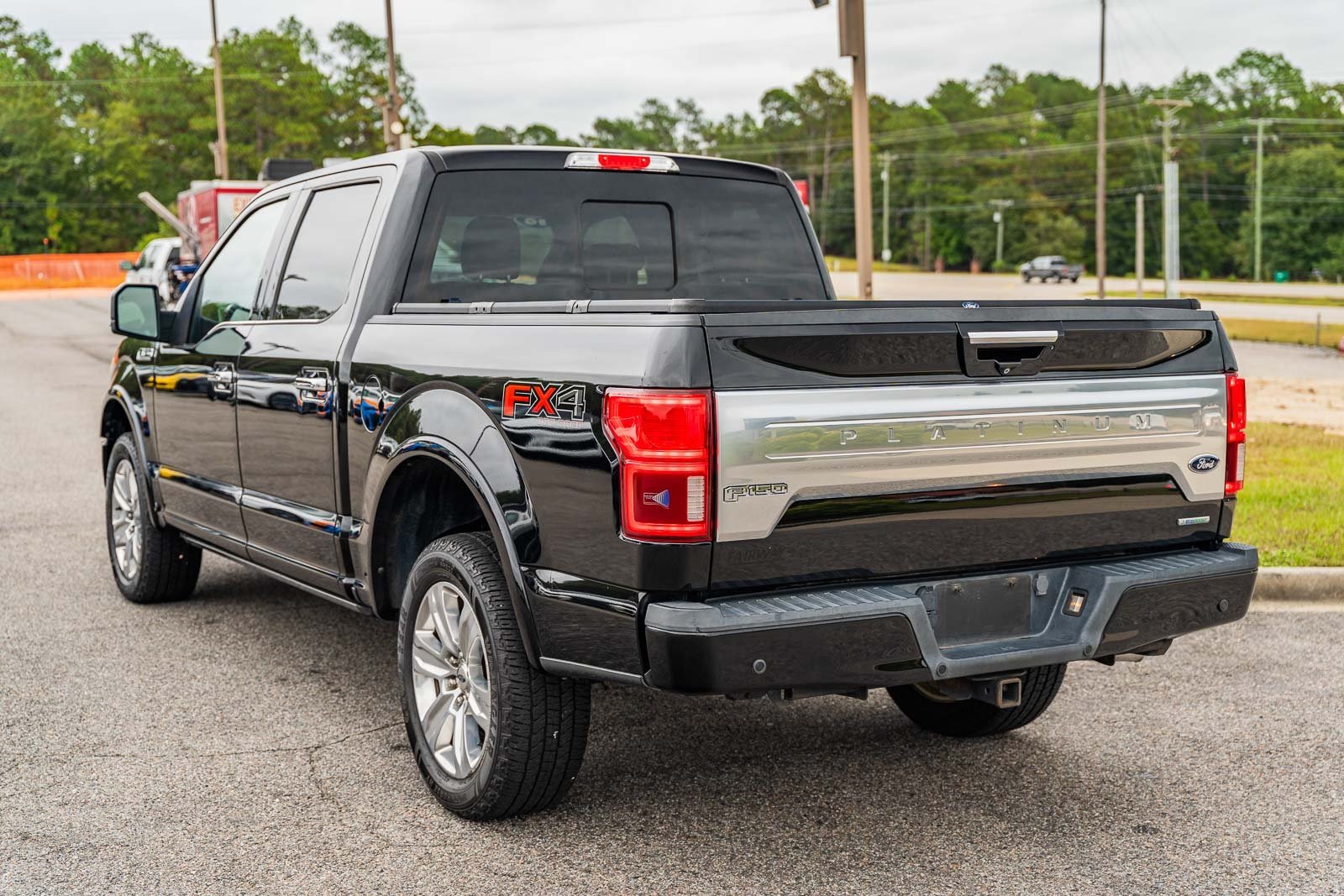 2018 Ford F-150 Platinum photo 5