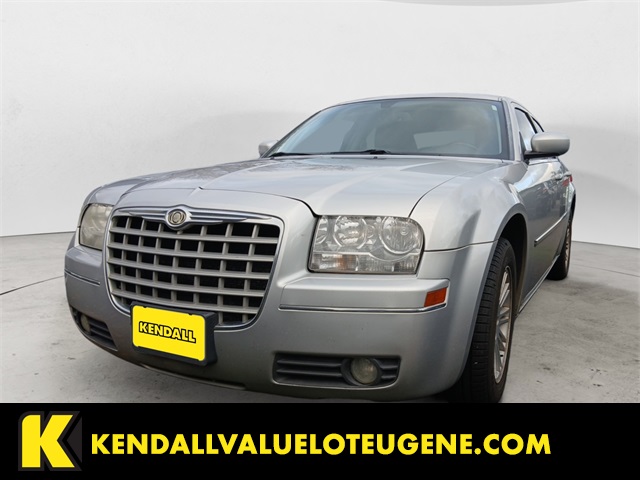 2009 Chrysler 300 Touring's photo