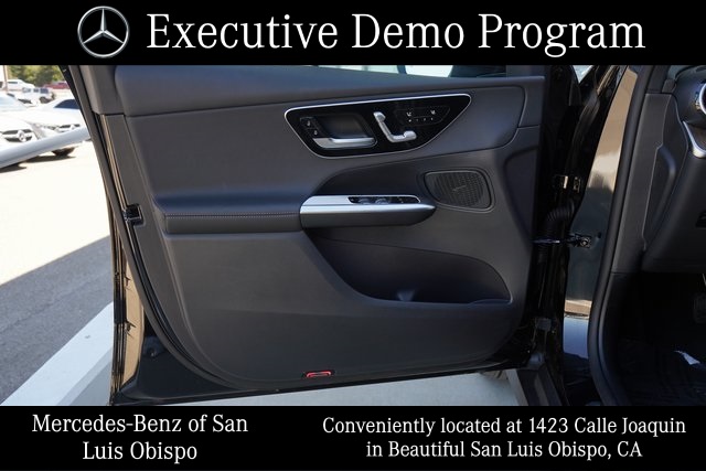2025 Mercedes Benz GLC 300 photo 10