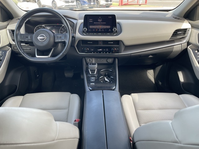 2023 Nissan Rogue SV photo 13