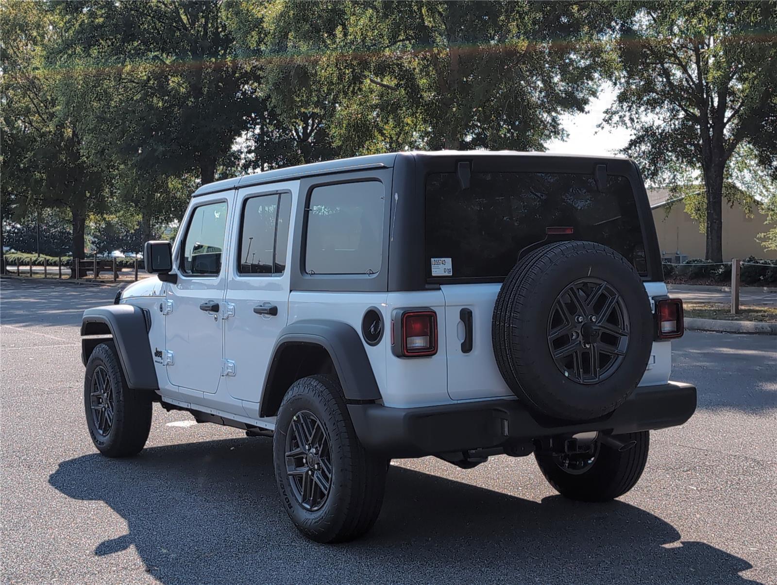 2025 Jeep Wrangler Sport S photo 3