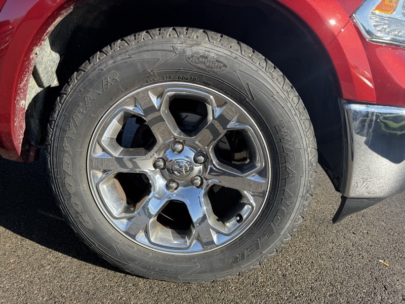 2015 Ram 1500 Laramie photo 4