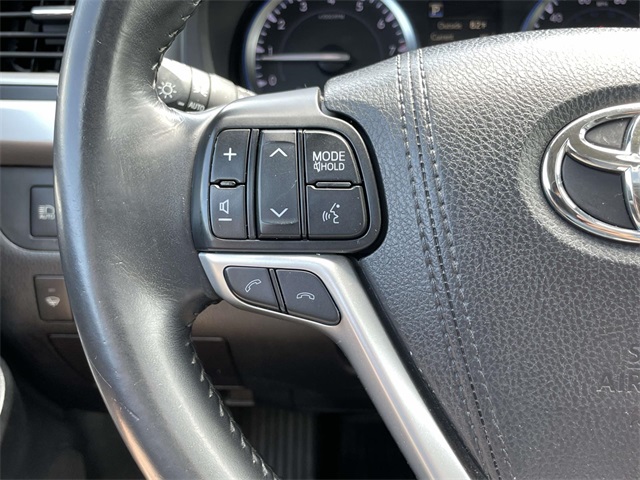 2017 Toyota Highlander SE XLE photo 25