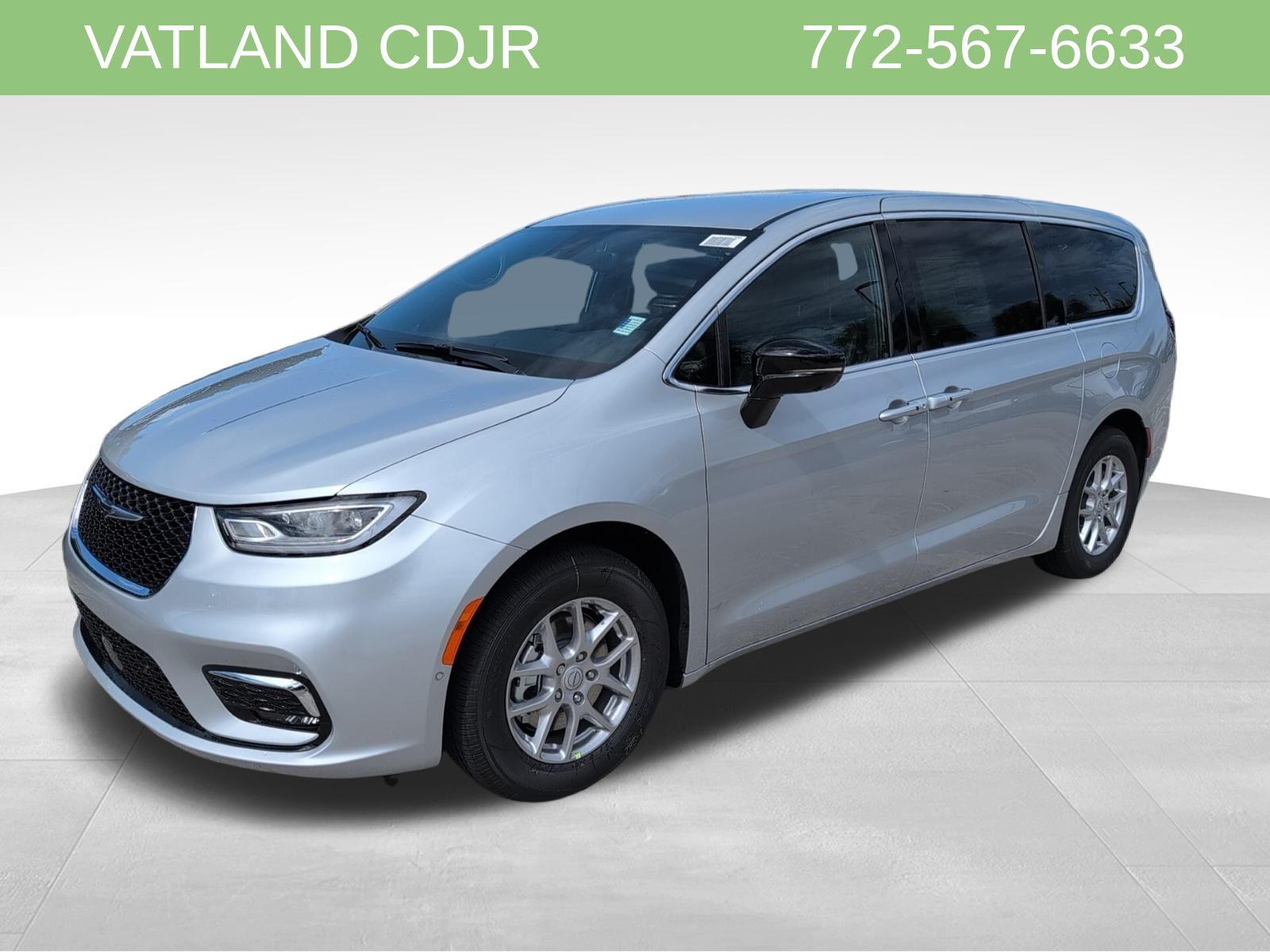 2026 Chrysler Pacifica photo 3
