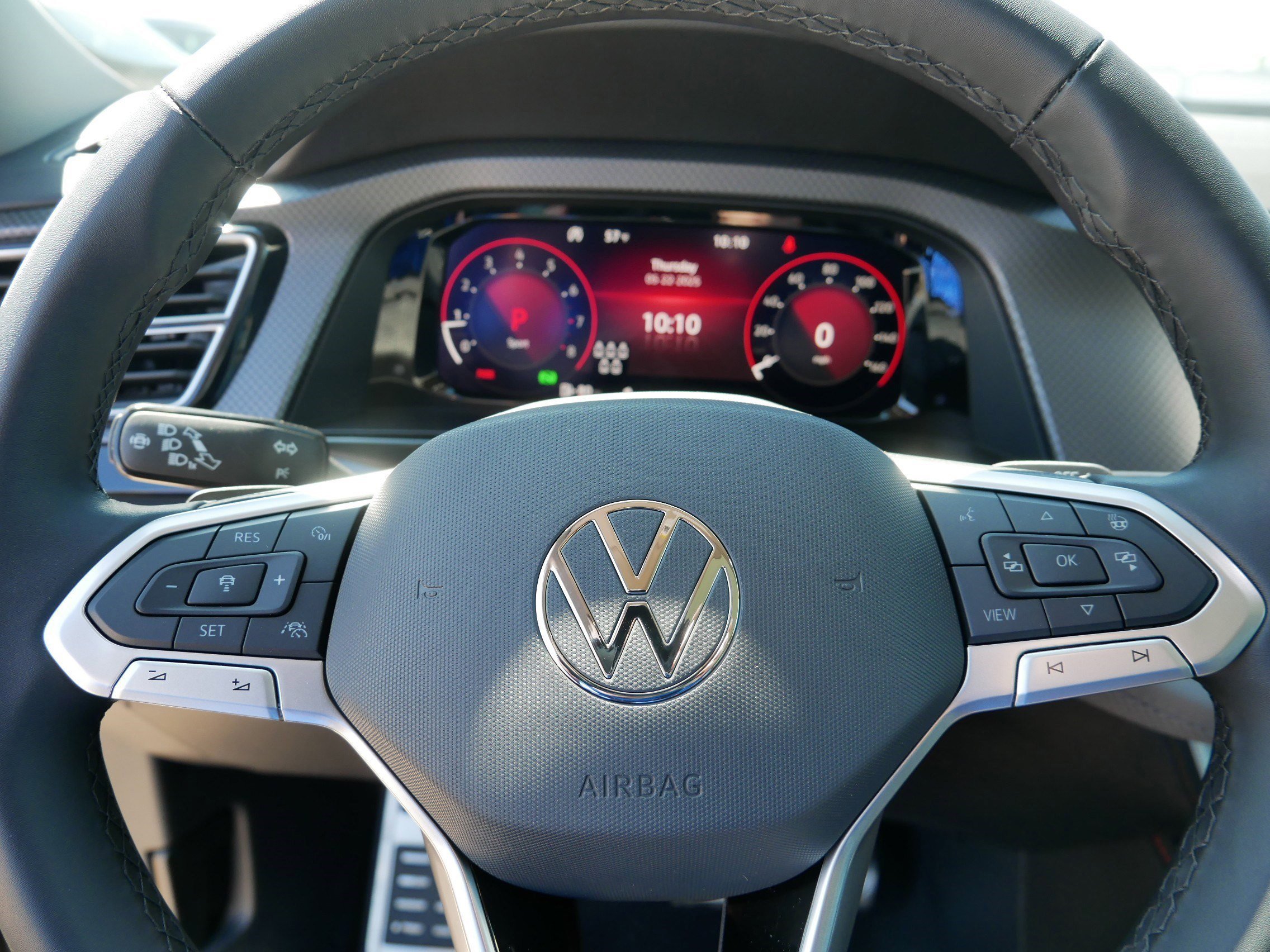 2025 Volkswagen Atlas Peak Edition SE photo 5