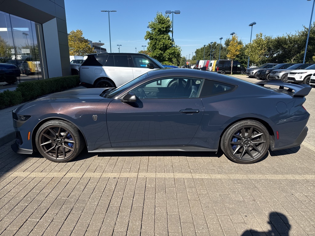2024 Ford Mustang Dark Horse photo 7