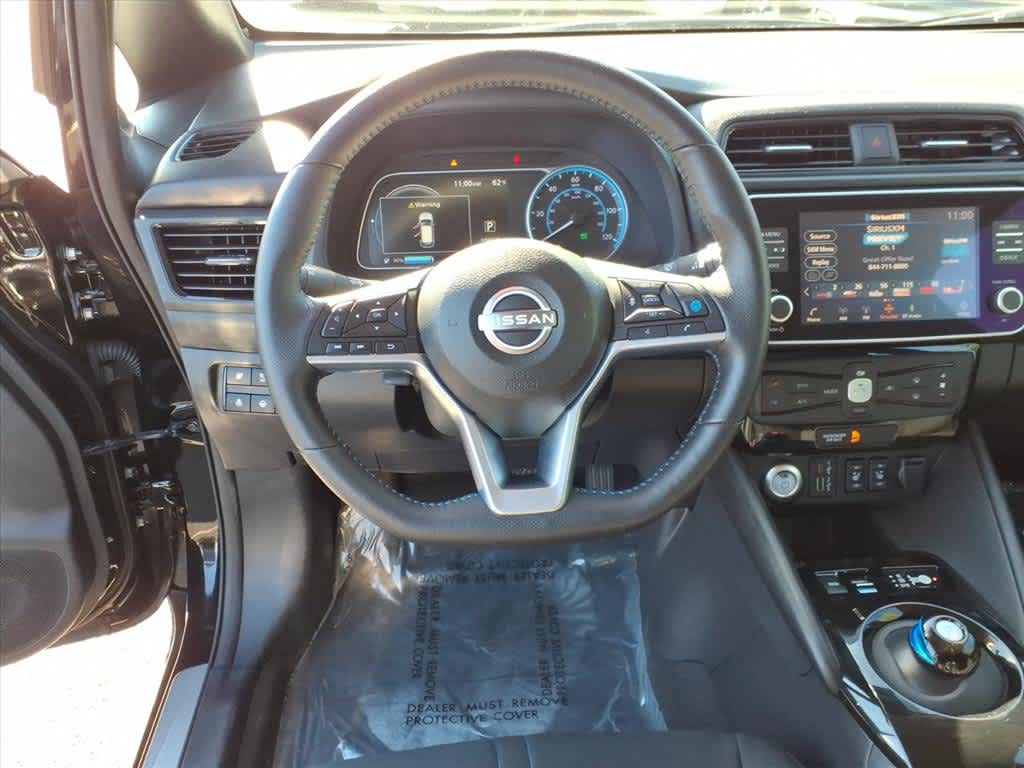 2025 Nissan Leaf SV Plus photo 14