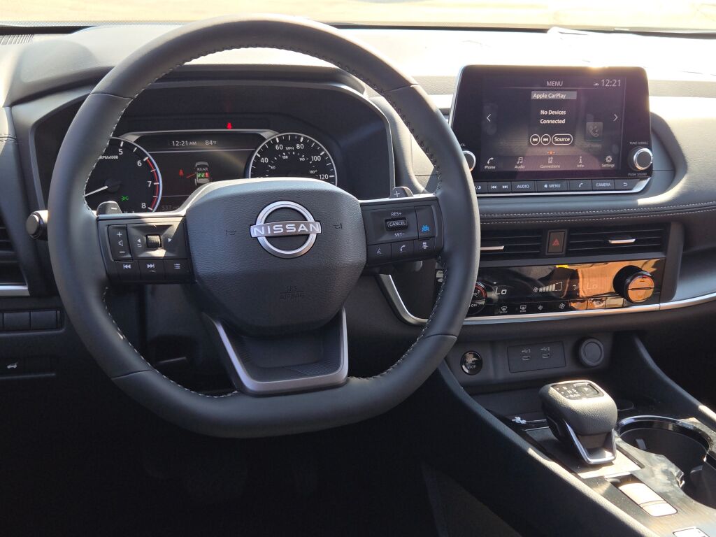 2026 Nissan Rogue SV photo 14
