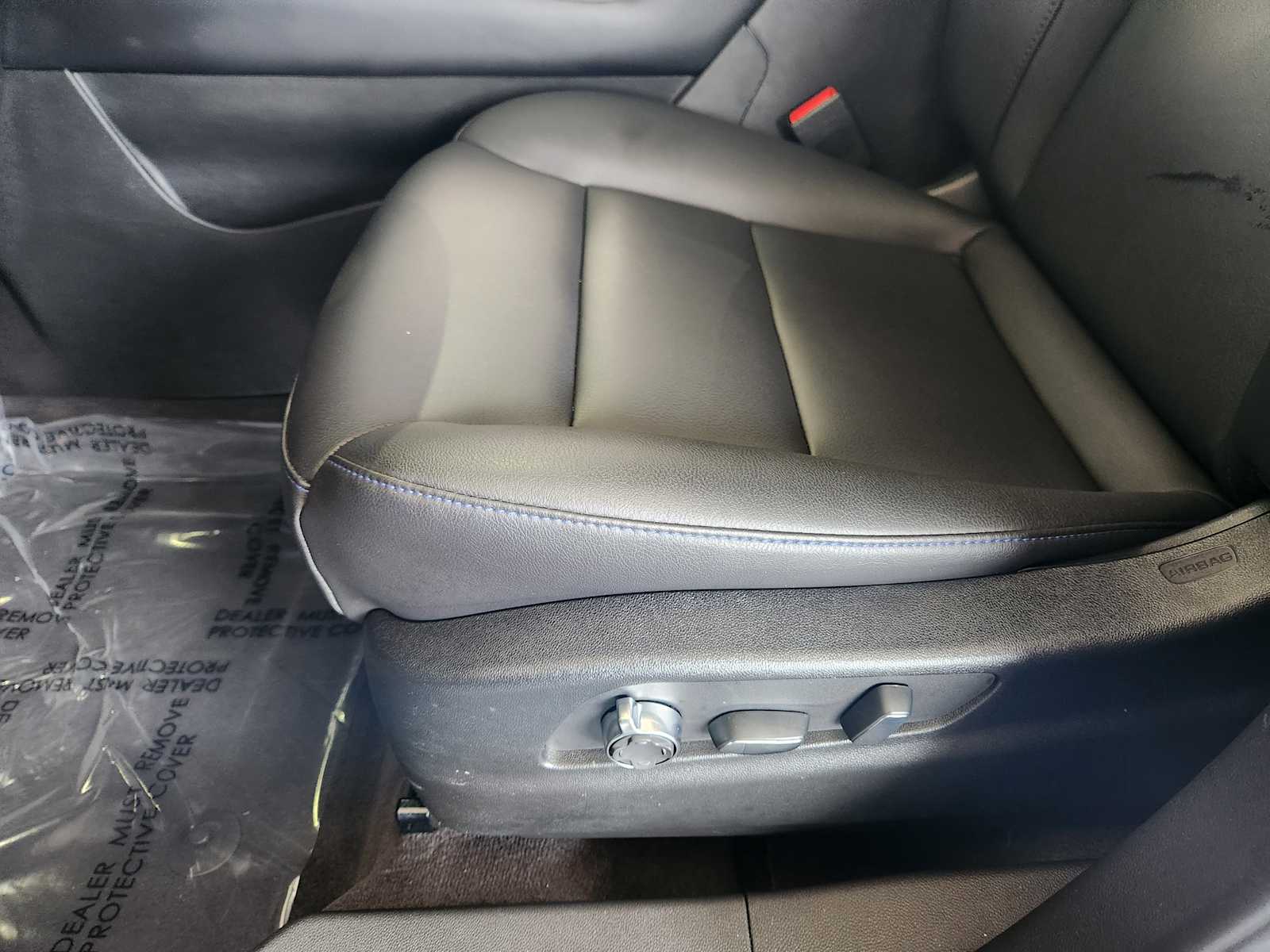 2025 Cadillac XT4 Sport photo 19