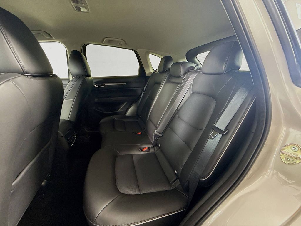 2025 Mazda CX-5 2.5 Select photo 21