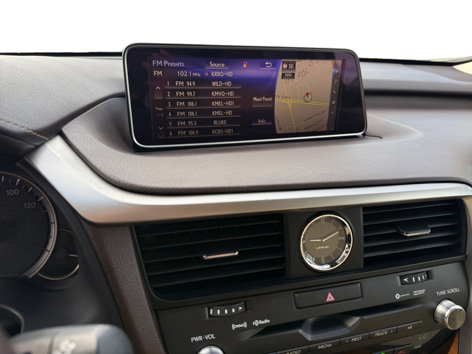 2016 Lexus RX 450h photo 12