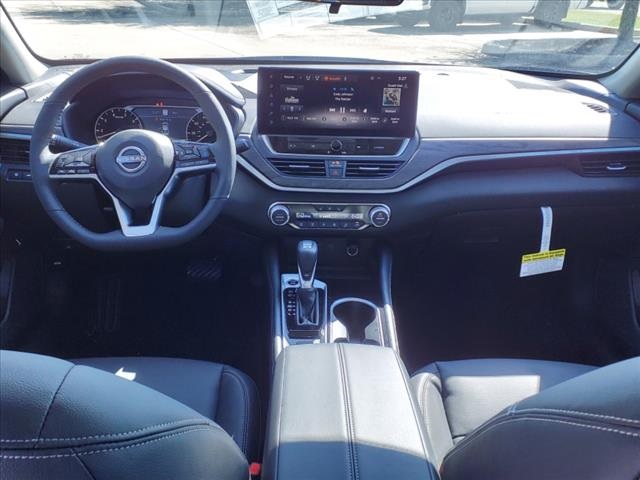 2025 Nissan Altima 2.5 SL photo 3