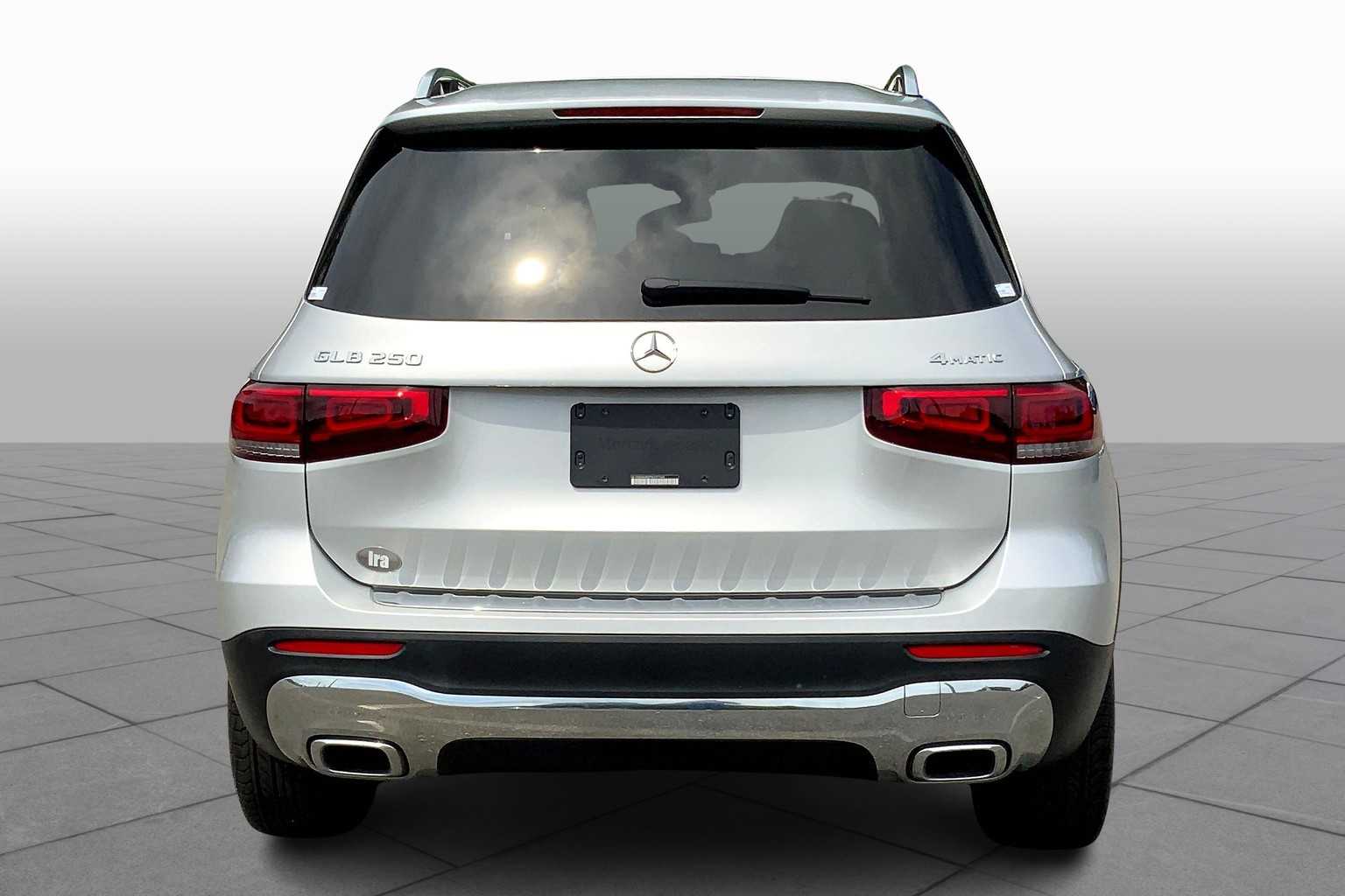 2023 Mercedes Benz GLB 250 4MATIC photo 4