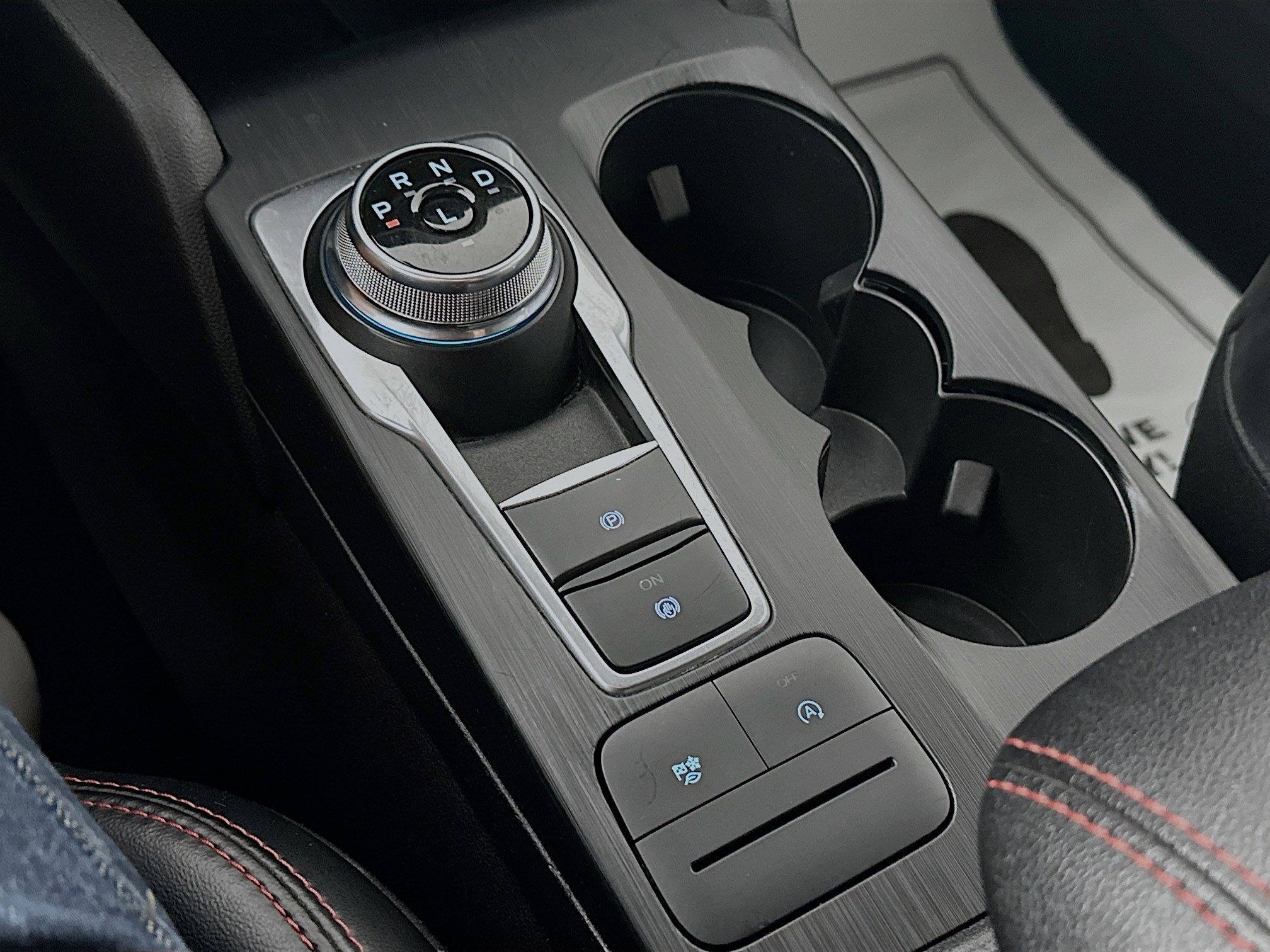 2023 Ford Escape ST-Line photo 15