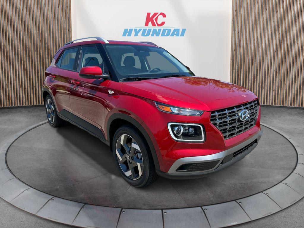 2025 Hyundai Venue Limited photo 3