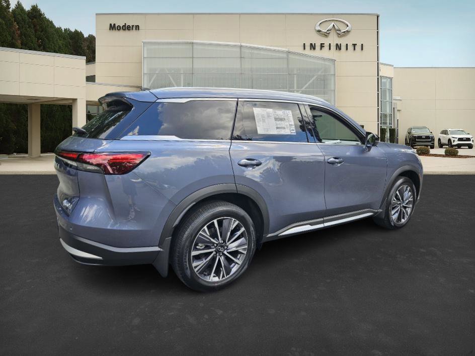2026 Infiniti QX60 Luxe photo 4